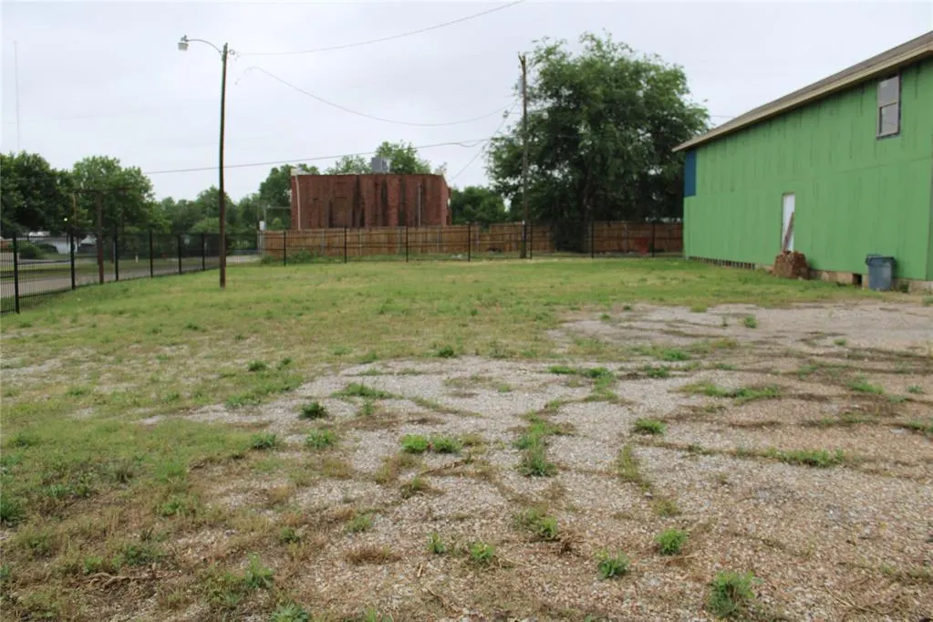 Photo 4 — 4401 S Broadway Avenue, Oklahoma City, OK 73109