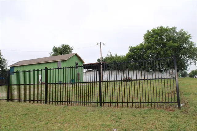 Photo 2 — 4401 S Broadway Avenue, Oklahoma City, OK 73109
