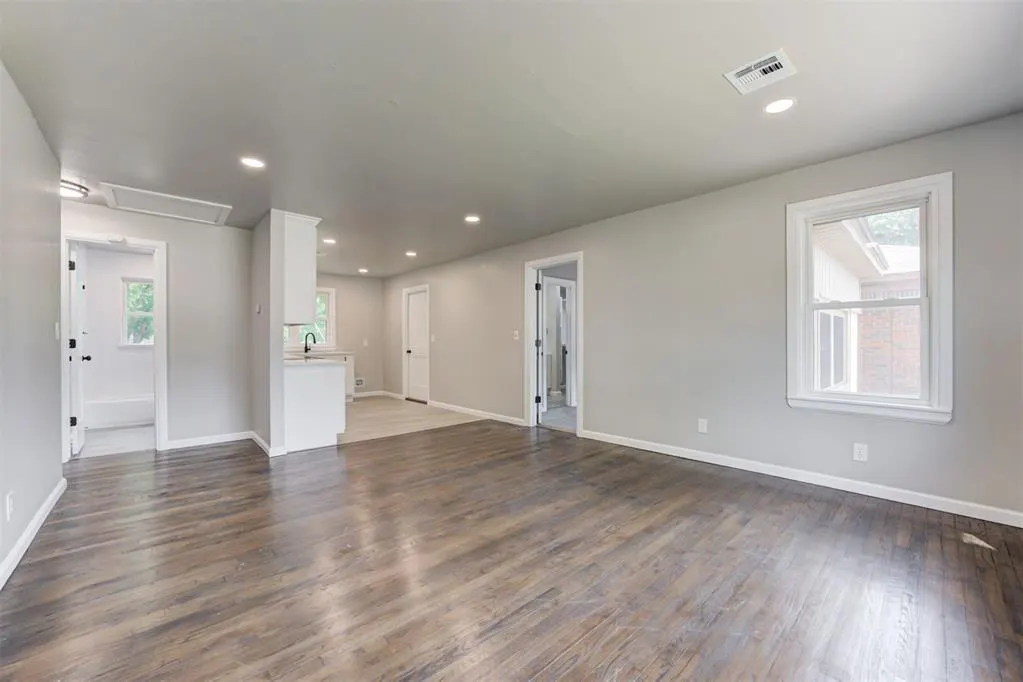Photo 6 — 736 NW 88th Street, Oklahoma City, OK 73114