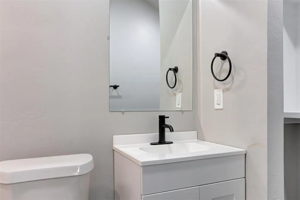 Photo 19 — 736 NW 88th Street, Oklahoma City, OK 73114