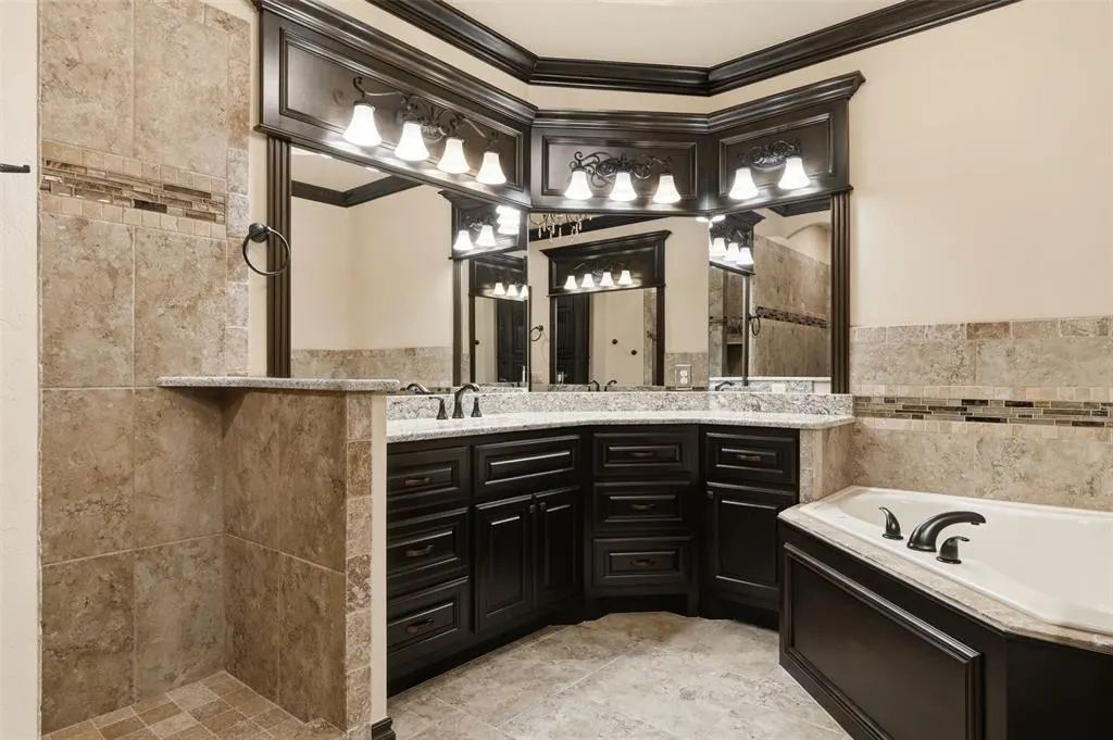 Photo 16 — 4109 Acoma Drive, Moore, OK 73160
