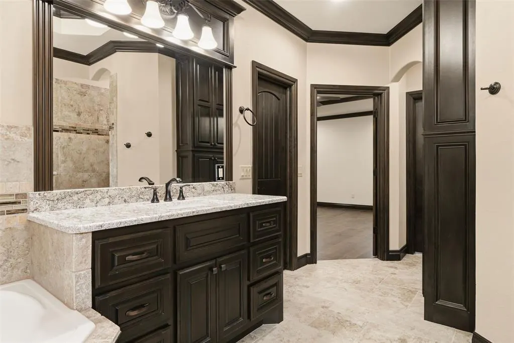 Photo 17 — 4109 Acoma Drive, Moore, OK 73160