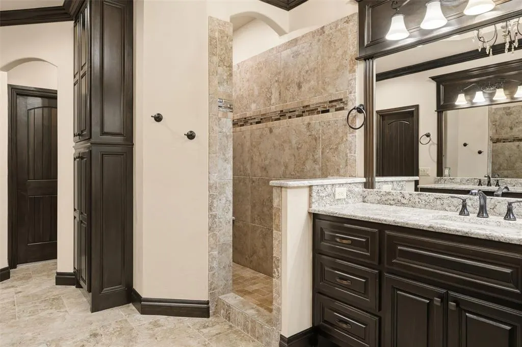 Photo 18 — 4109 Acoma Drive, Moore, OK 73160