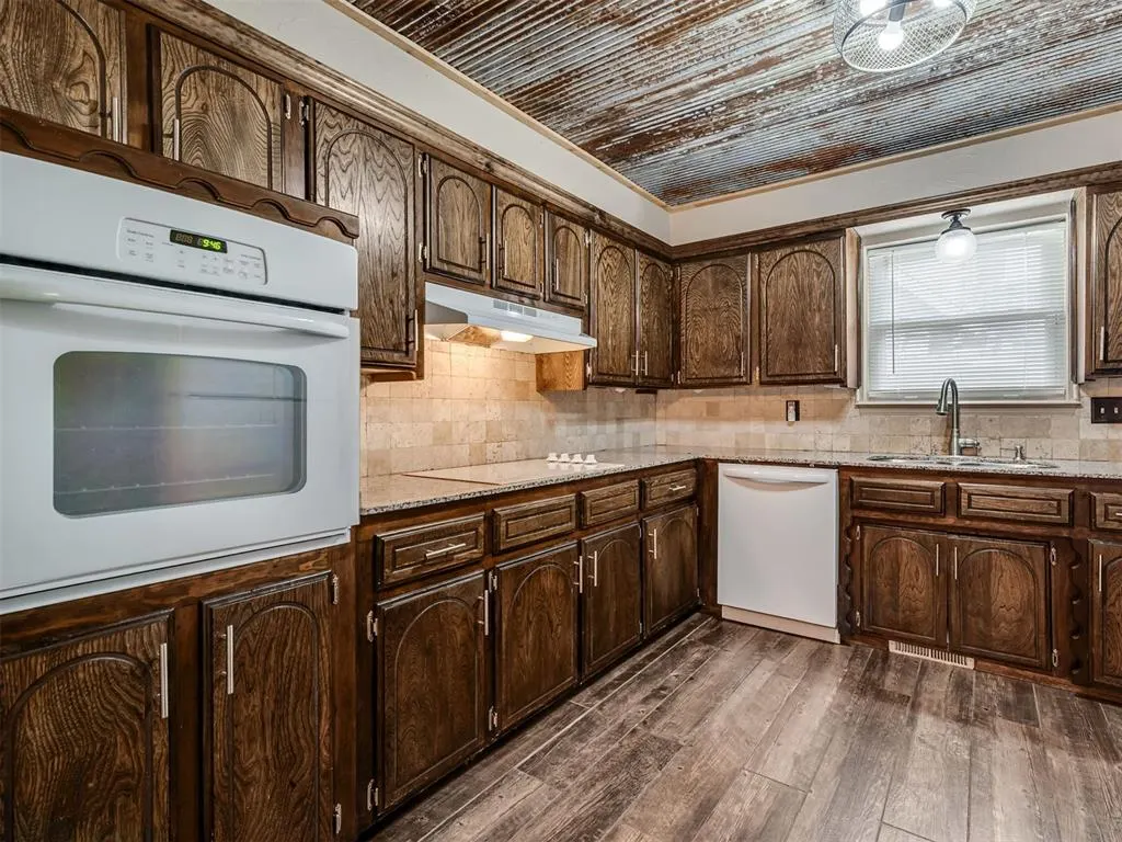 Photo 10 — 3205 N Shannon Avenue, Bethany, OK 73008