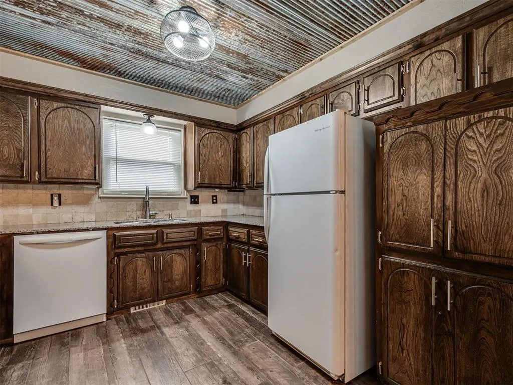 Photo 11 — 3205 N Shannon Avenue, Bethany, OK 73008