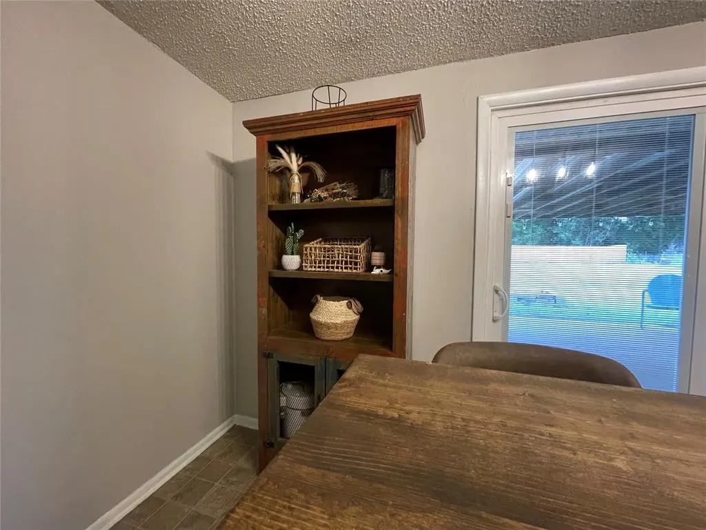 Photo 4 — 37189 W County Street 2660 Road, Anadarko, OK 73005