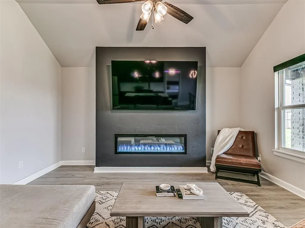 Photo 6 — 3205 Piney River Drive, Yukon, OK 73099