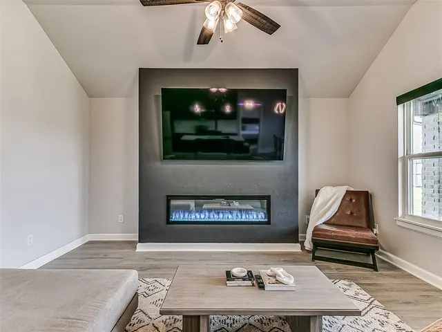 Photo 6 — 3205 Piney River Drive, Yukon, OK 73099