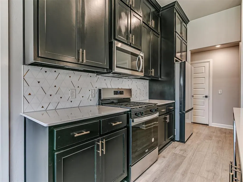 Photo 11 — 3205 Piney River Drive, Yukon, OK 73099