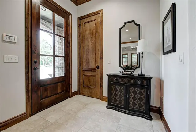 Photo 5 — 10512 Elmwood Forest Drive, Oklahoma City, OK 73151