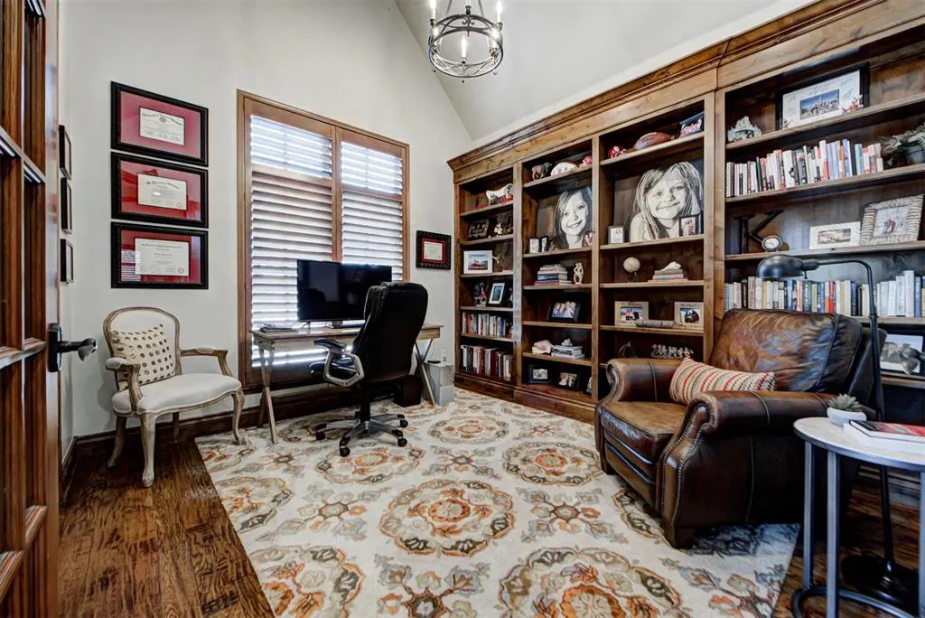 Photo 7 — 10512 Elmwood Forest Drive, Oklahoma City, OK 73151