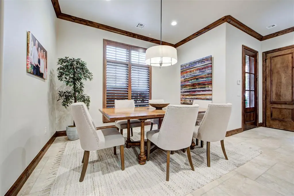 Photo 9 — 10512 Elmwood Forest Drive, Oklahoma City, OK 73151