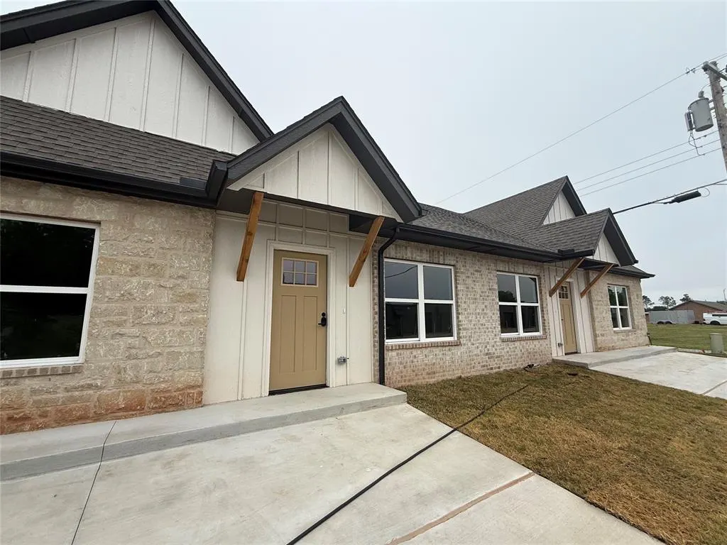 Photo 2 — 100 S. Walnut Street, Edmond, OK 73003