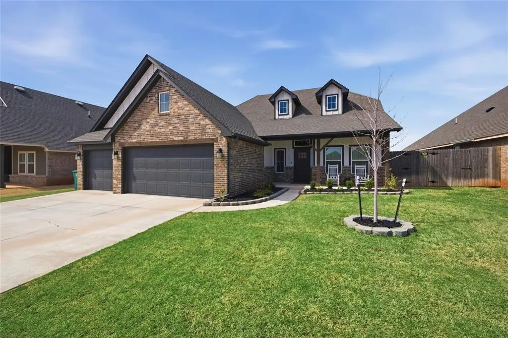 Photo 3 — 18437 Austin Place, Edmond, OK 73012