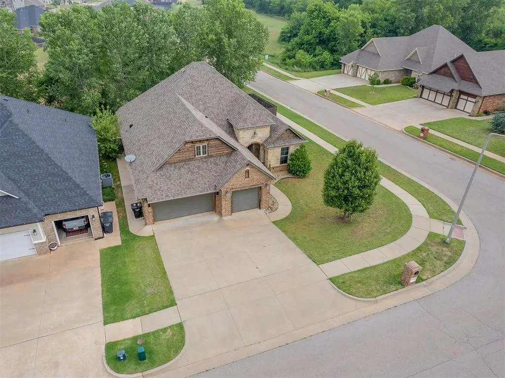 Photo 40 — 2613 NE 14th Street, Moore, OK 73160
