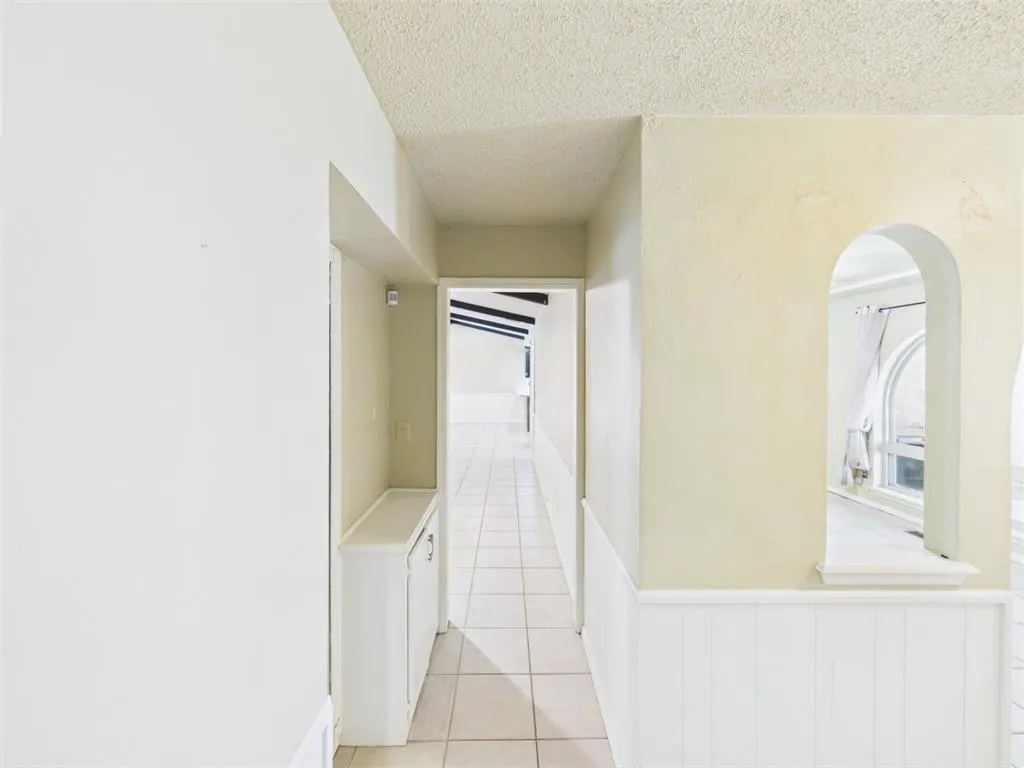 Photo 7 — 2332 Lindenwood Lane, Norman, OK 73071