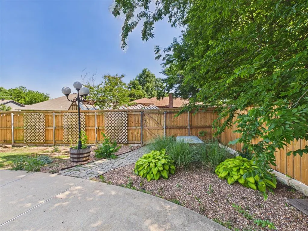 Photo 36 — 2332 Lindenwood Lane, Norman, OK 73071
