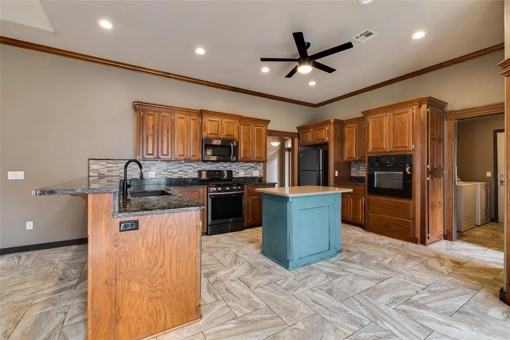Photo 21 — 19825 Corral Place, Edmond, OK 73012