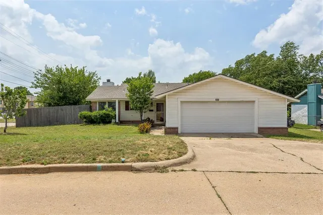 Front exterior — 830 Douglas Drive, Norman, OK 73069