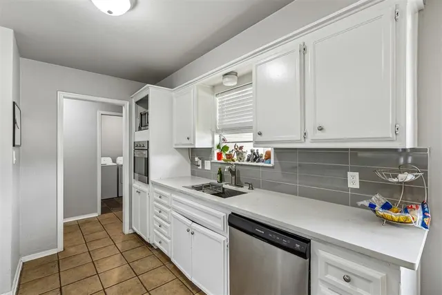 Photo 6 — 830 Douglas Drive, Norman, OK 73069