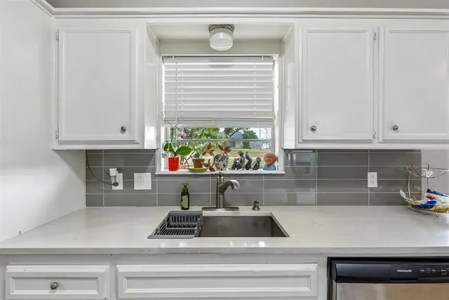 Photo 7 — 830 Douglas Drive, Norman, OK 73069