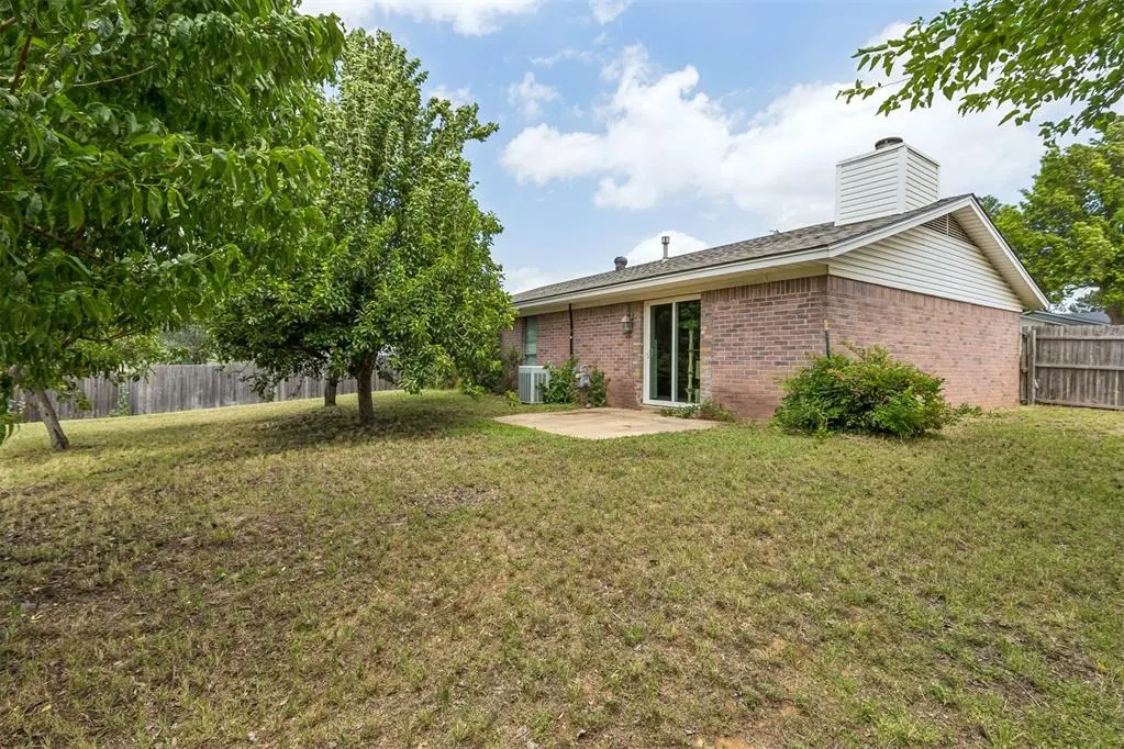Photo 34 — 830 Douglas Drive, Norman, OK 73069