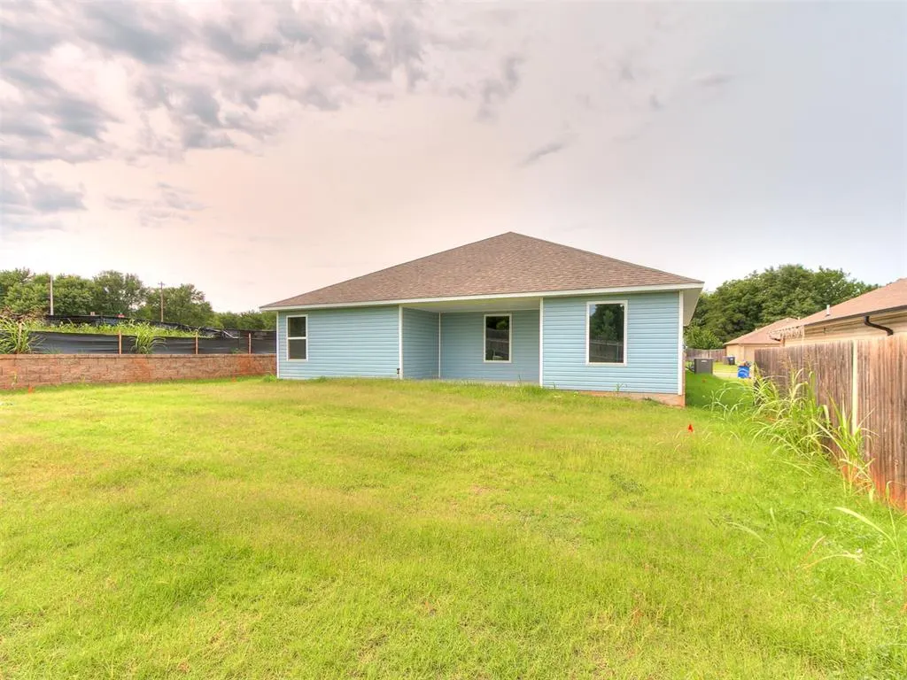 Photo 28 — 814 Twin Lakes Drive, Noble, OK 73068