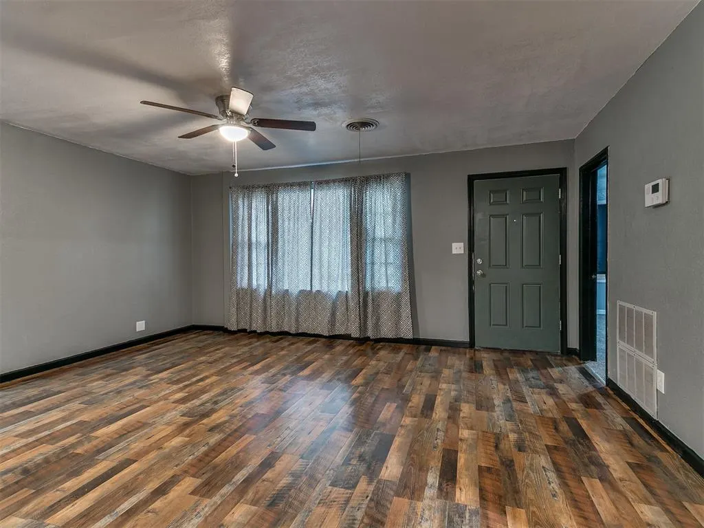 Photo 7 — 2545 Texoma Drive, Oklahoma City, OK 73119