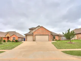 Sold home at 11220 NW 8th Street