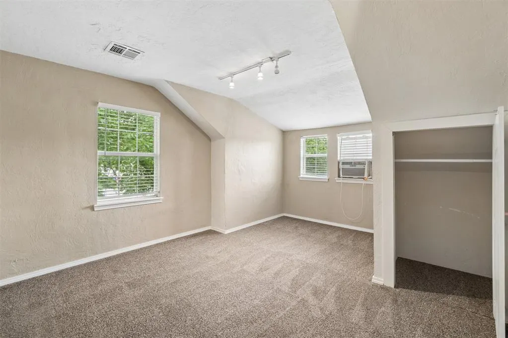 Photo 8 — 2109 31st Street, Oklahoma City, OK 73112