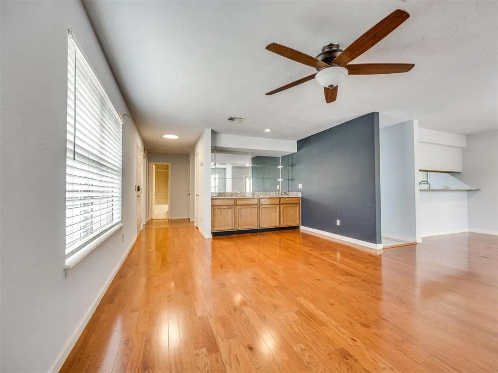 Photo 8 — 4400 Hemingway Drive 219, Oklahoma City, OK 73118