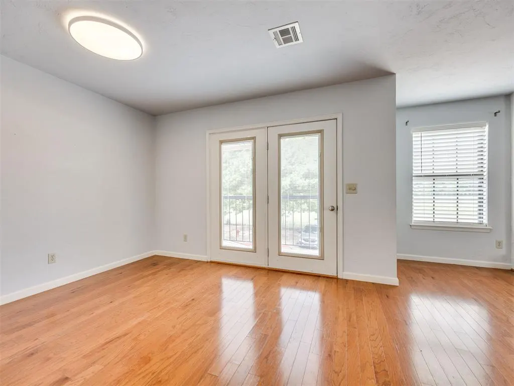 Photo 12 — 4400 Hemingway Drive 219, Oklahoma City, OK 73118