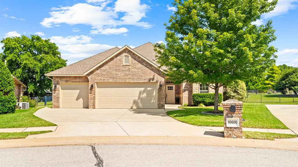 Front exterior — 10600 Pinewood Forest Circle, Oklahoma City, OK 73151