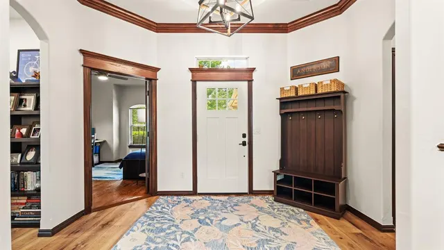 Photo 2 — 10600 Pinewood Forest Circle, Oklahoma City, OK 73151