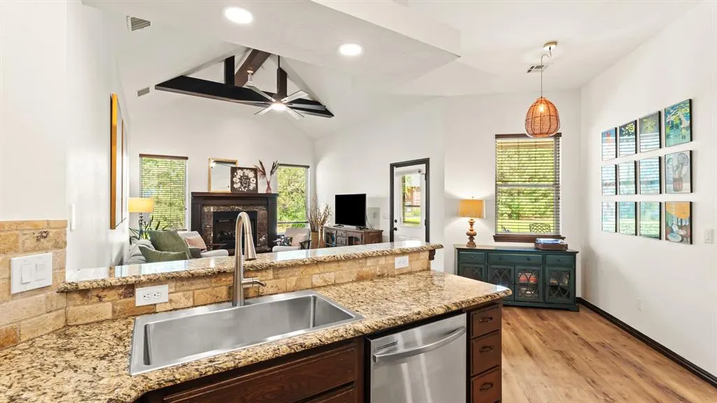 Photo 12 — 10600 Pinewood Forest Circle, Oklahoma City, OK 73151