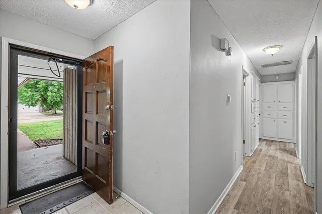 Photo 6 — 1504 Jupiter Circle, Edmond, OK 73003