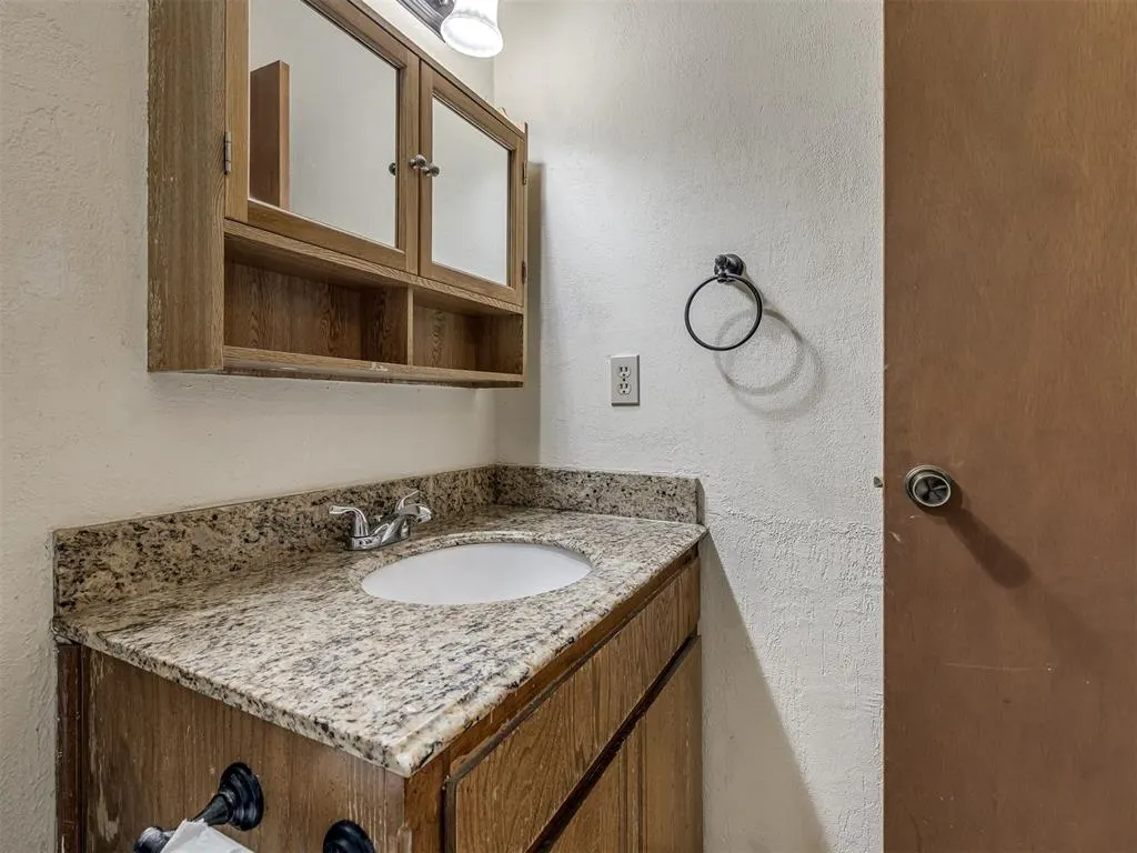 Photo 28 — 2102 Oak Forest Drive, Norman, OK 73071