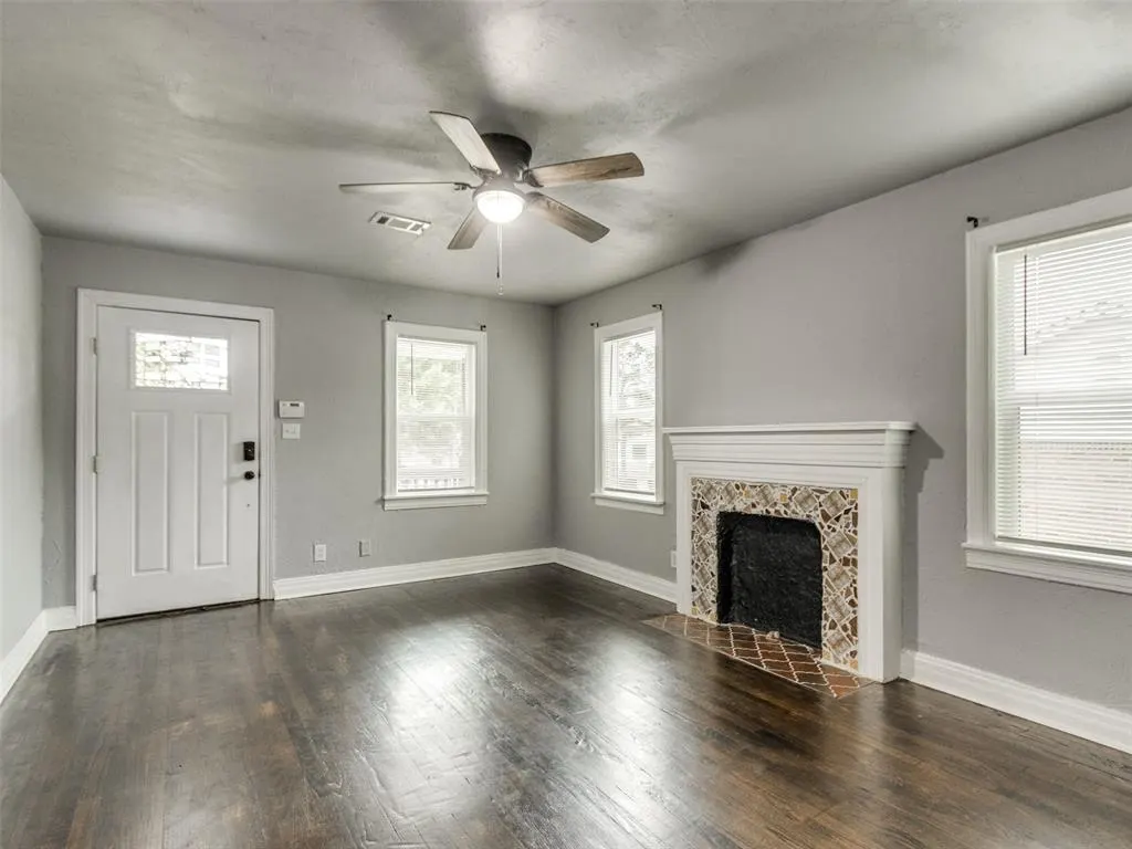Photo 6 — 2405 NW 38th Street, Oklahoma City, OK 73112