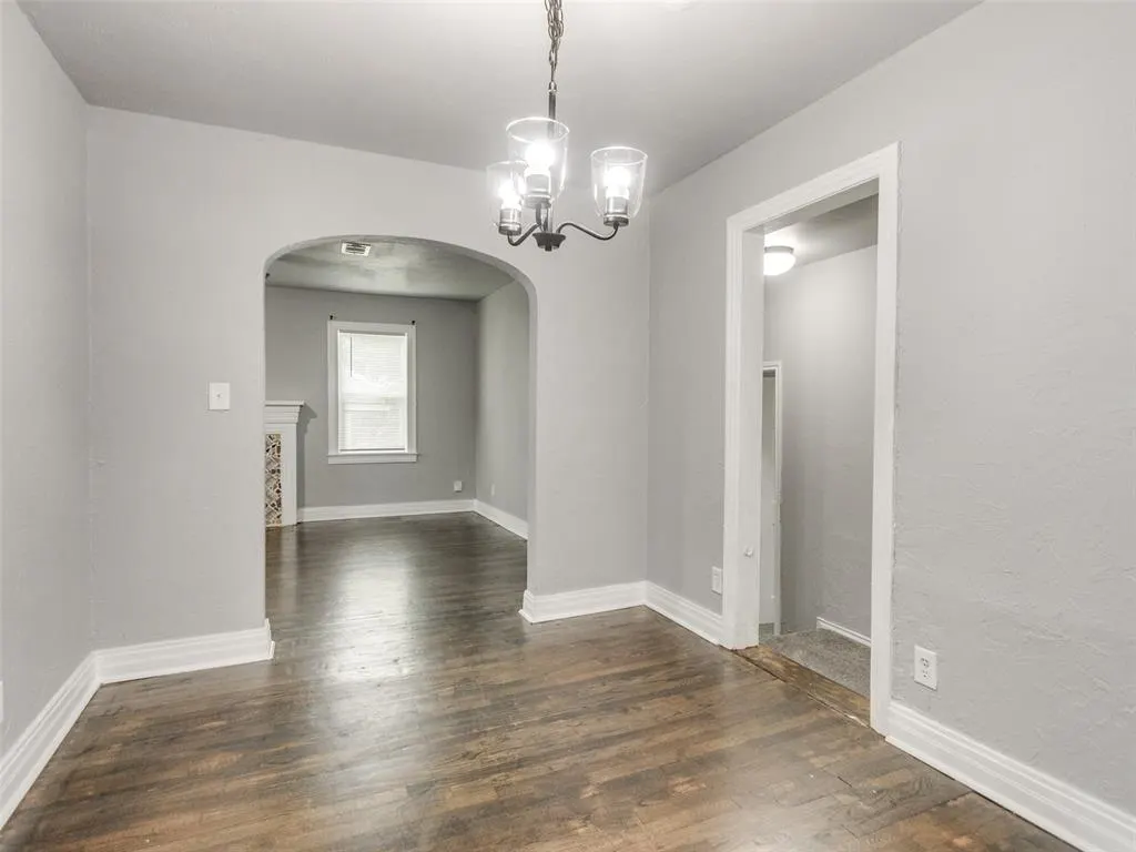 Photo 11 — 2405 NW 38th Street, Oklahoma City, OK 73112