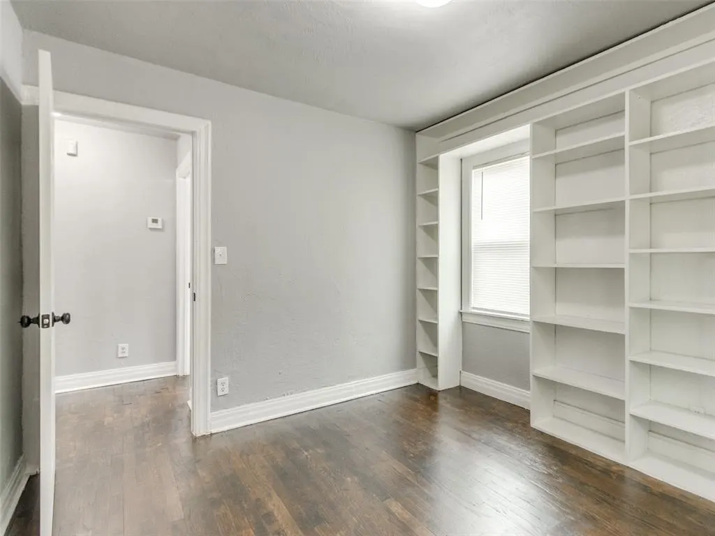 Photo 16 — 2405 NW 38th Street, Oklahoma City, OK 73112