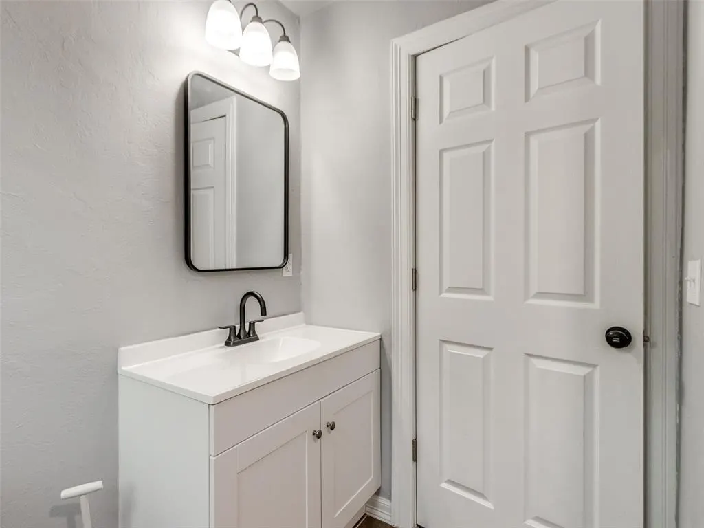Photo 18 — 2405 NW 38th Street, Oklahoma City, OK 73112