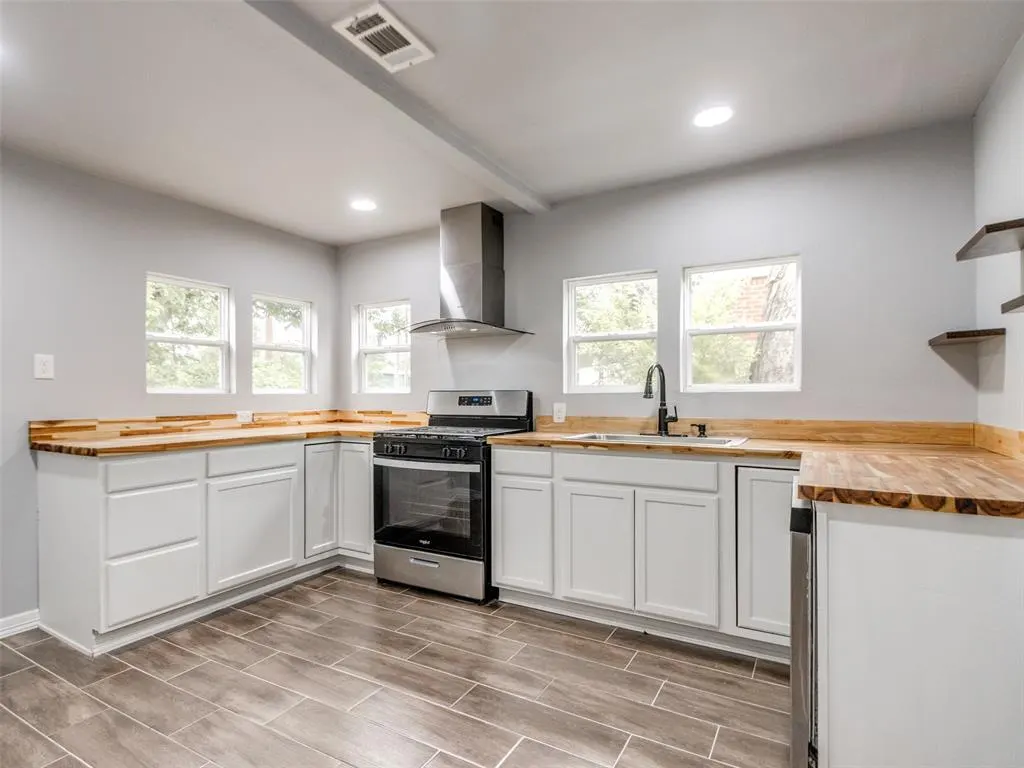 Photo 21 — 2405 NW 38th Street, Oklahoma City, OK 73112