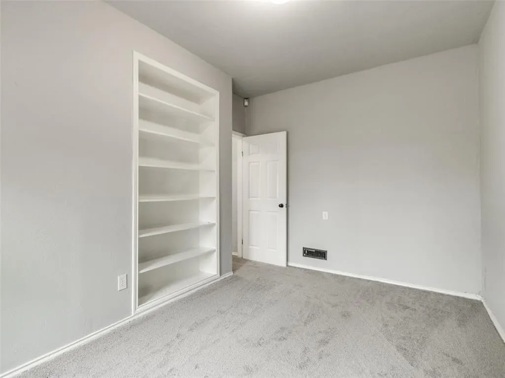 Photo 32 — 2405 NW 38th Street, Oklahoma City, OK 73112