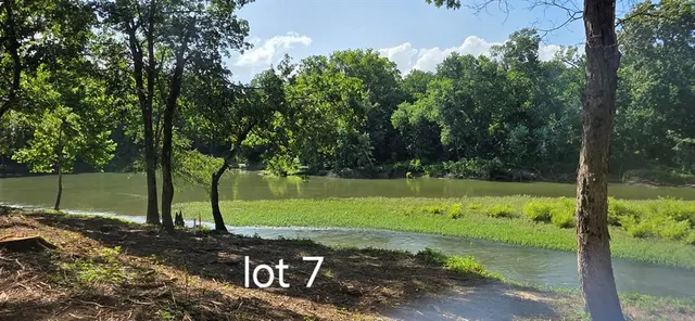 Photo 2 — 7 Waterside Court, Broken Bow, OK 74728
