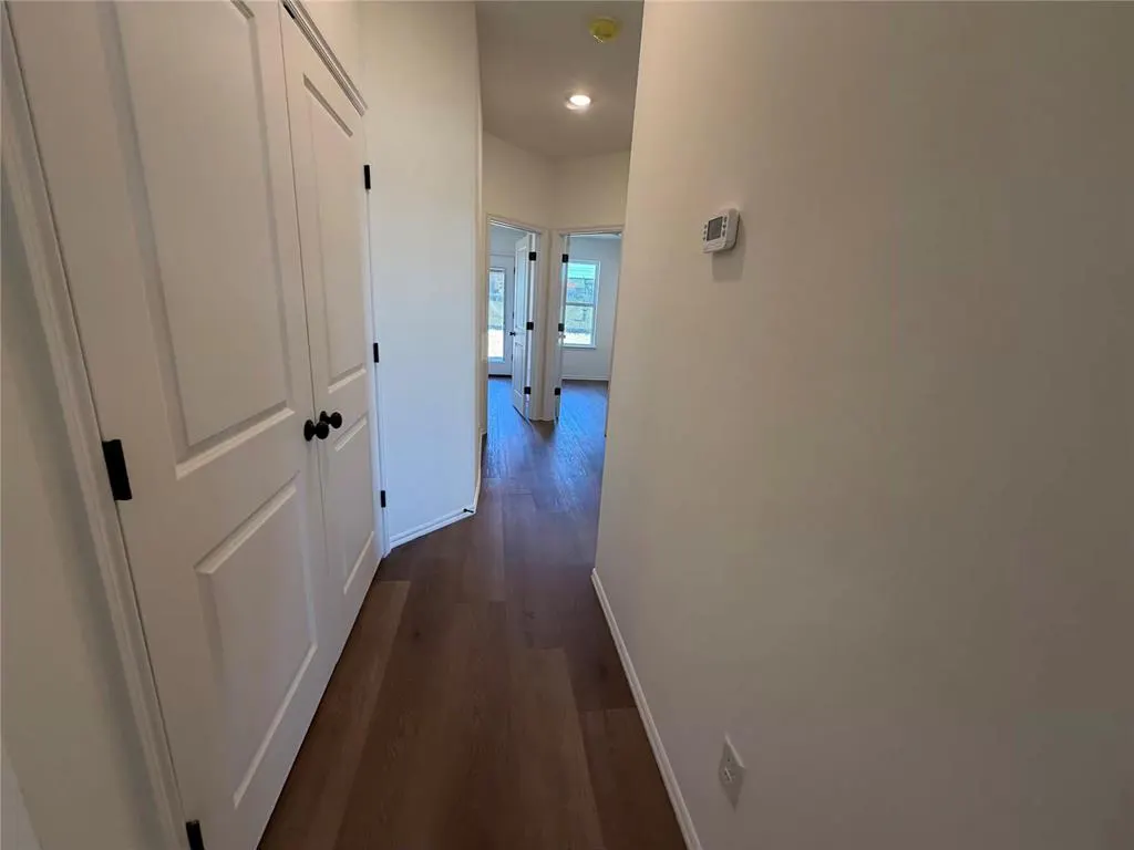 Photo 8 — 304 Liam Drive, Yukon, OK 73099