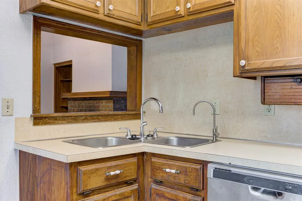 Photo 22 — 1113 NE 9th Court, Moore, OK 73160