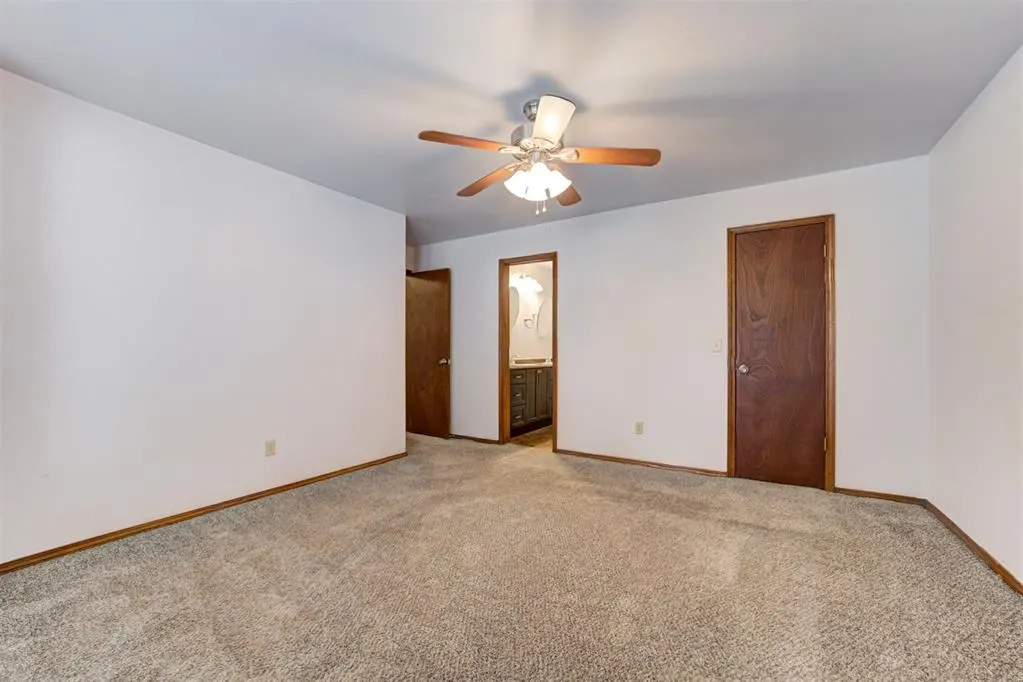 Photo 25 — 1113 NE 9th Court, Moore, OK 73160