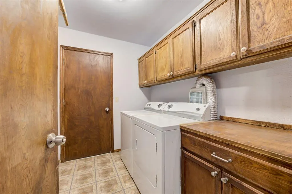 Photo 31 — 1113 NE 9th Court, Moore, OK 73160