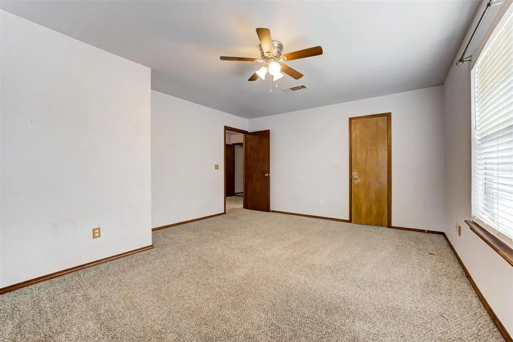 Photo 37 — 1113 NE 9th Court, Moore, OK 73160