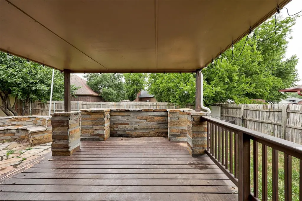 Photo 42 — 1113 NE 9th Court, Moore, OK 73160